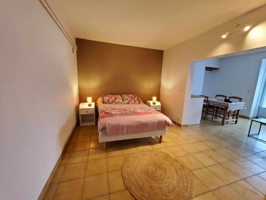 Studio Au Pied Du Chateau De Castelnaud Exteriör bild